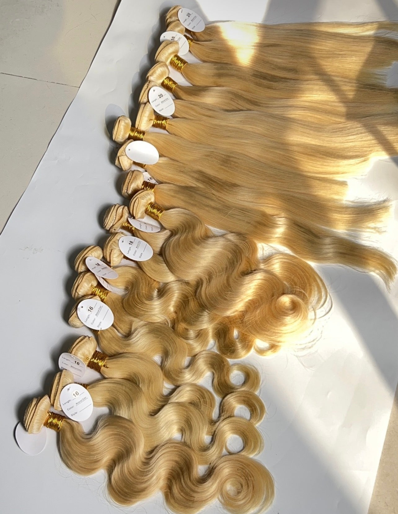 The Platinum Canvas Body Wave Bundles